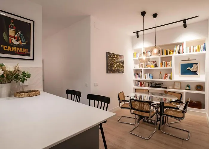 Stylish 2 Bedroom Apartment In The Heart Of Madrid