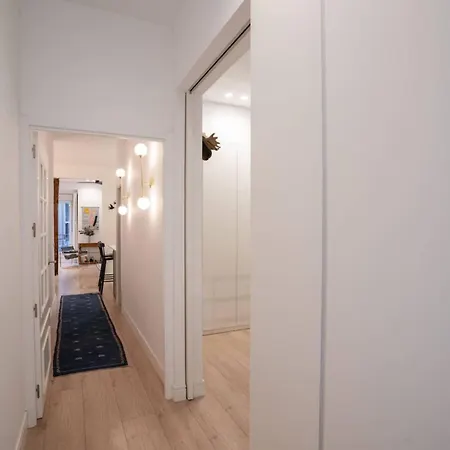 Stylish 2 Bedroom Apartment In The Heart Of Madri Exterior foto
