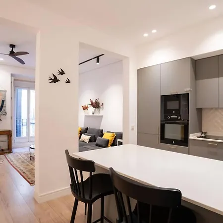 Stylish 2 Bedroom Apartment In The Heart Of Madri Exterior foto