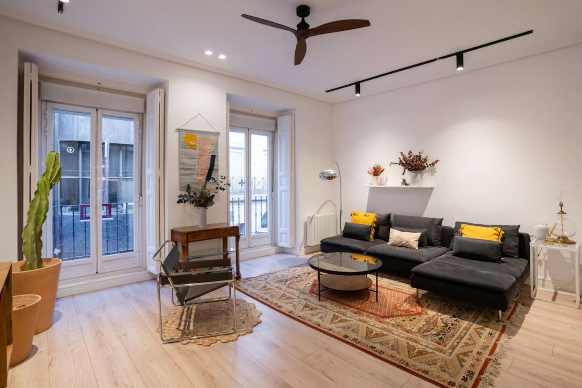 Appartement Stylish 2 Bedroom In The Heart Of Madrid